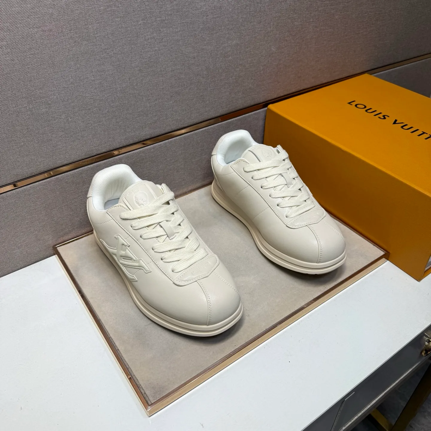 Men's men's shoes 💰pp560 [LV～] Men's casual shoes 2025z cabinet sales simultaneously 🔶Size: 38-44 #️⃣ 🔷6 colors🔜The upper is made of multi-material splicing➕Mesh lining, comfortable and breathable, sole: original comfortable and wear-resistant outsole, ⚠️real thing📱photographed🎬real thing is better📢📢📢